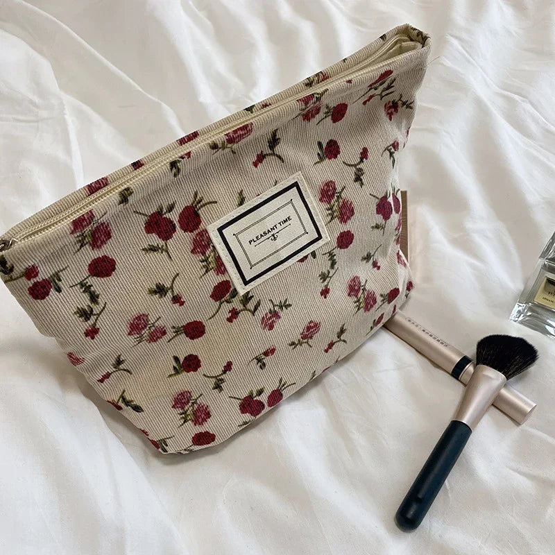Women'S Cosmetic Bag Corduroy Flower Lipsticks Makeup Bag Korean Student Pencil Case Travel Makeup Brushes Bag Neceser Organizer